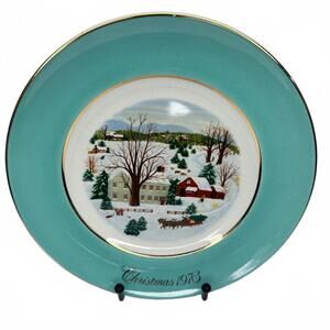 Vintage Avon 1973 Christmas Plate Series First Edition "Christmas on the Farm"